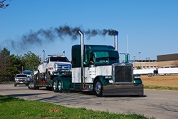 2010 MID AMERICA TRUCKING SHOW